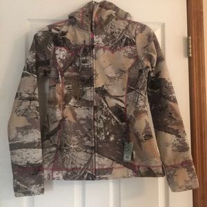 Brand new Roper Fleece Camo Jacket